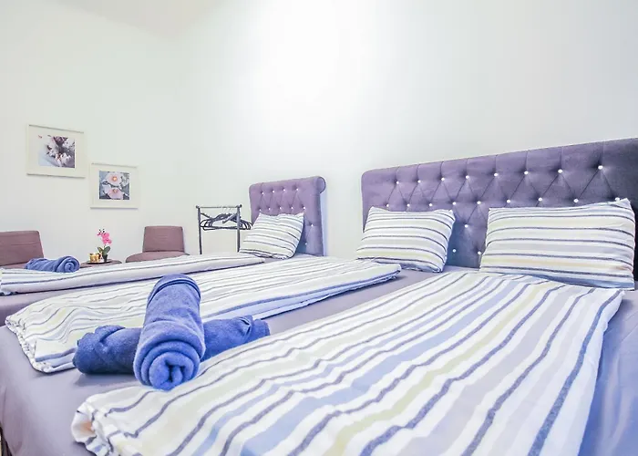 Comfortable In The Alterlaa Area Lv3 Homestay szállás